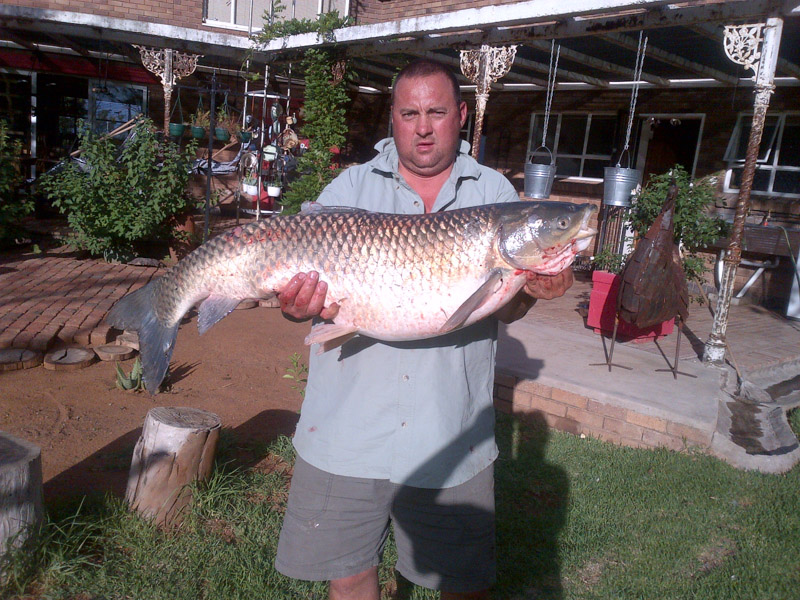 Bow Fishing - Leopard Moon Safaris - African Safari Hunting